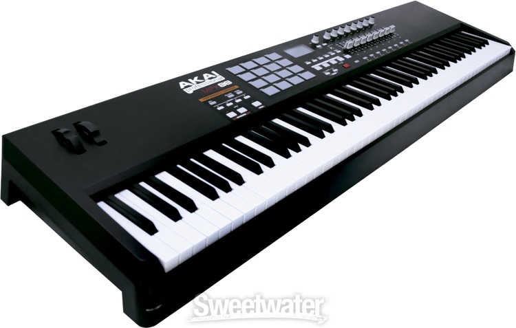 Close-up image | Akai Professional MPK88
