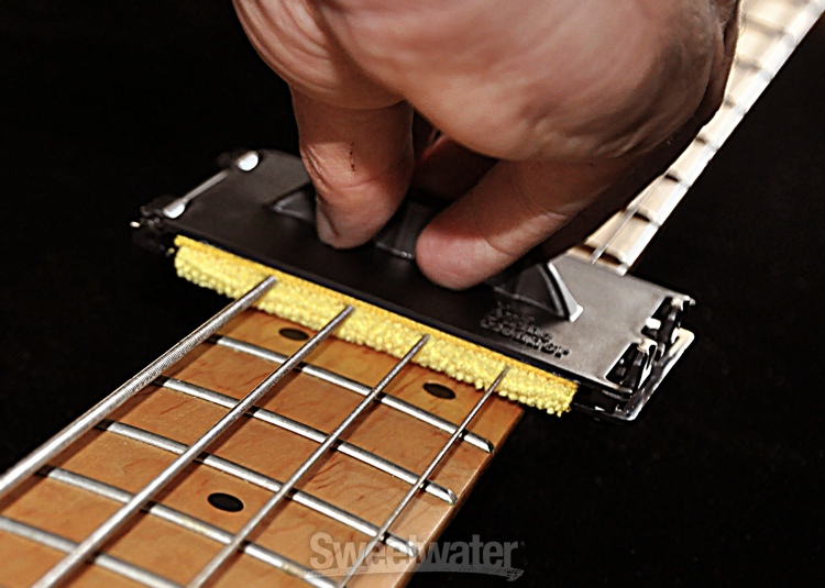 Tone Gear Bass Guitar String Cleaner