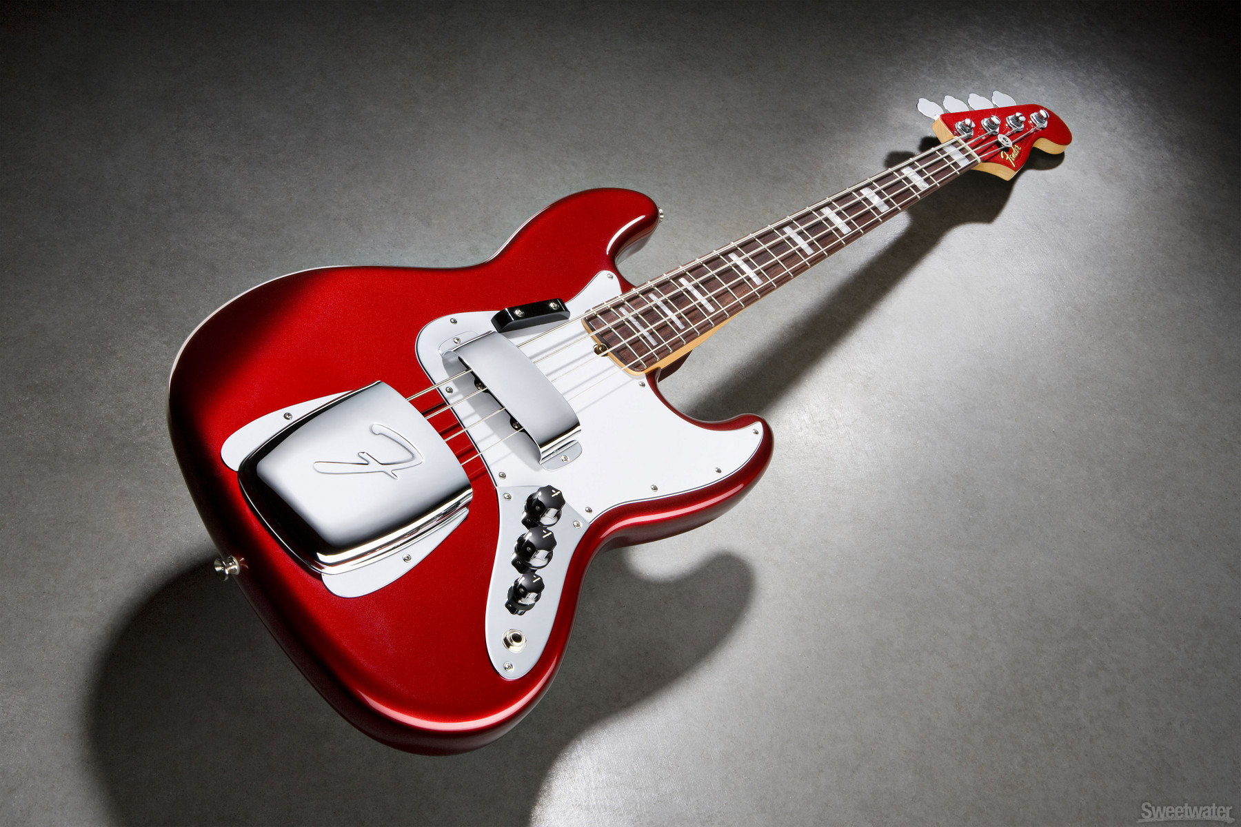 http://www.sweetwater.com/images/closeup/xl/1600-JBass50Ann_beauty.jpg