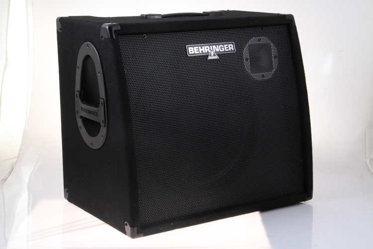 Behringer Ultratone K3000FX