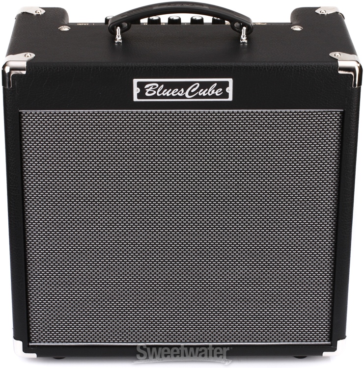 Roland Blues Cube Hot Combo Amp Review by Sweetwater