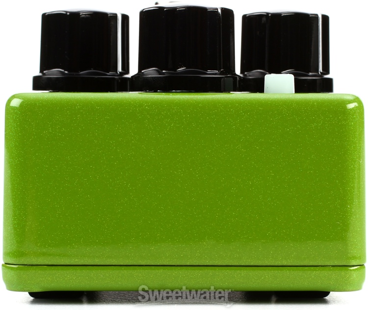 Mxr carbon copy bright analog delay pedal review by sweetwater insync