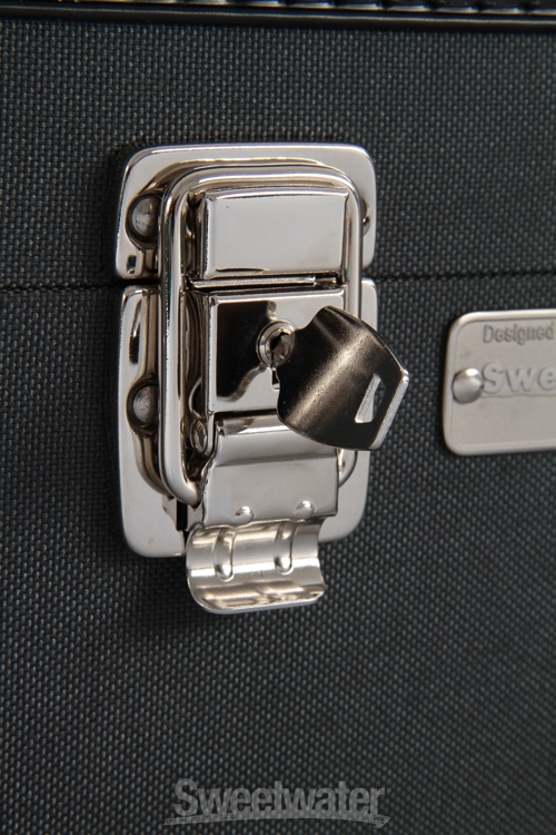 Ameritage Sweetwater Guitar Gallery Case for Dreadnought Acoustic Guitars Demo InSync