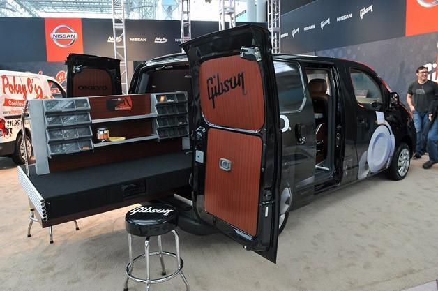Gibson and Nissan Take Guitar Repair on the Road | Sweetwater