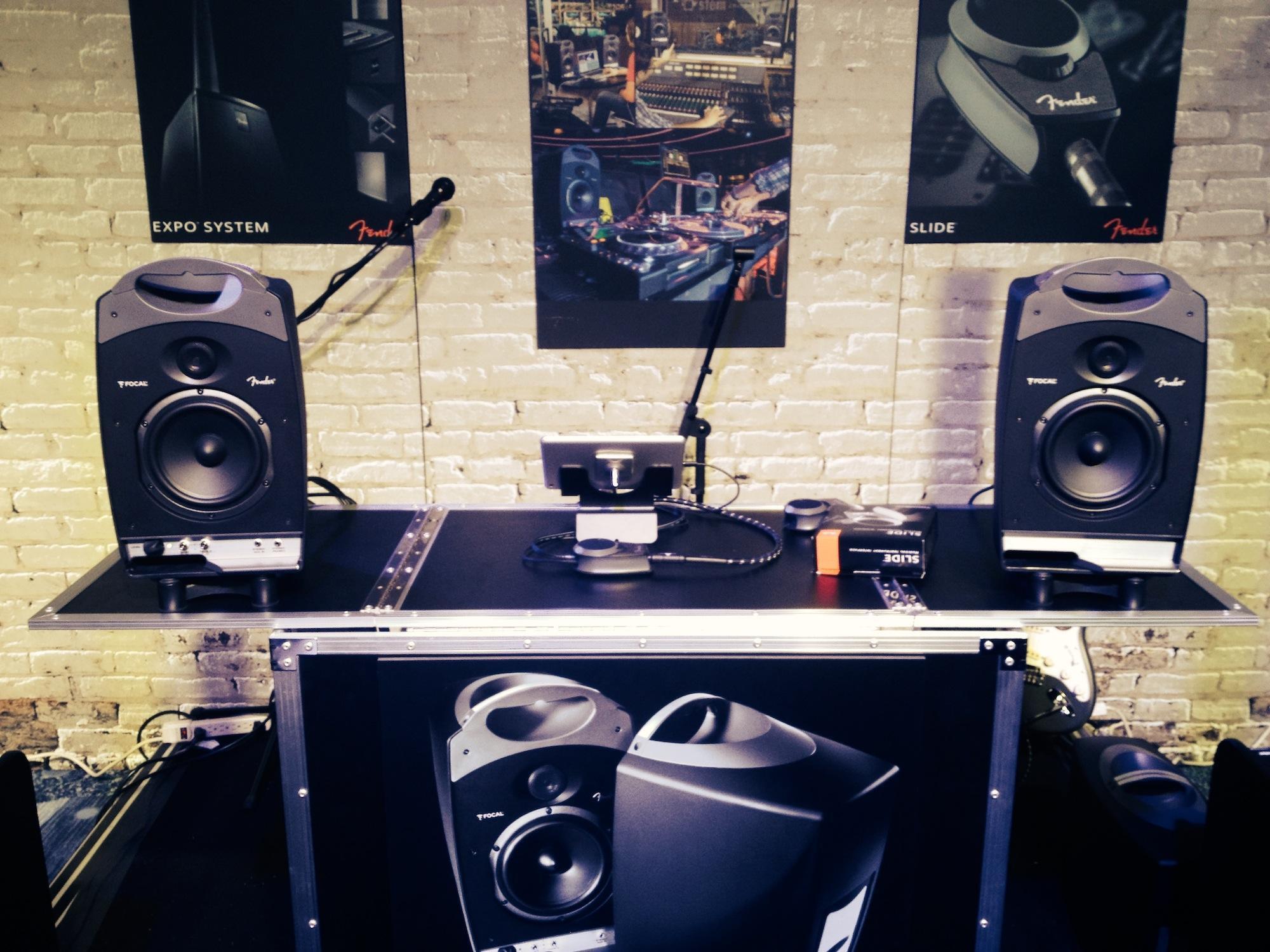 fender passport studio monitors