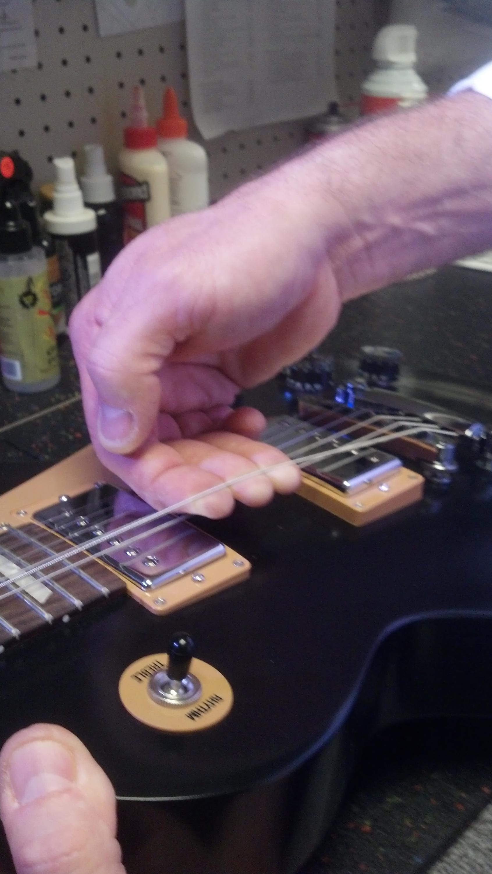 How To Change Electric Guitar Strings Sweetwater