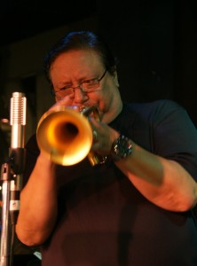 Arturo Sandoval playing into an R-122 mic