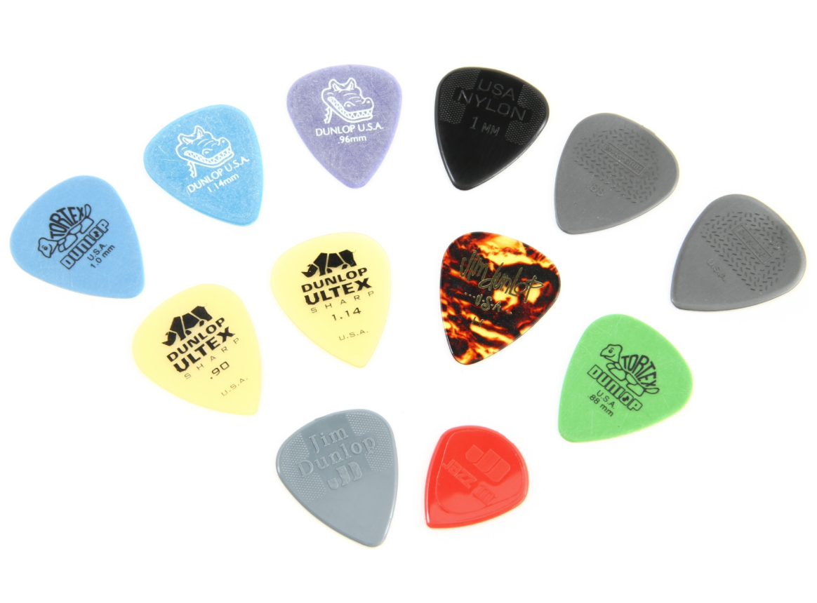 Does My Guitar Pick Affect the Tone of my Bass or Guitar?