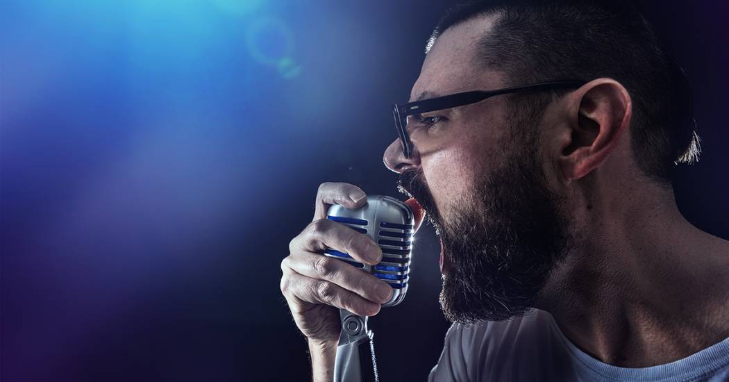 Ways your Mic Technique Ruins your Vocals Featured Image