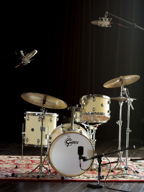 U87 microphone placement for kick drum