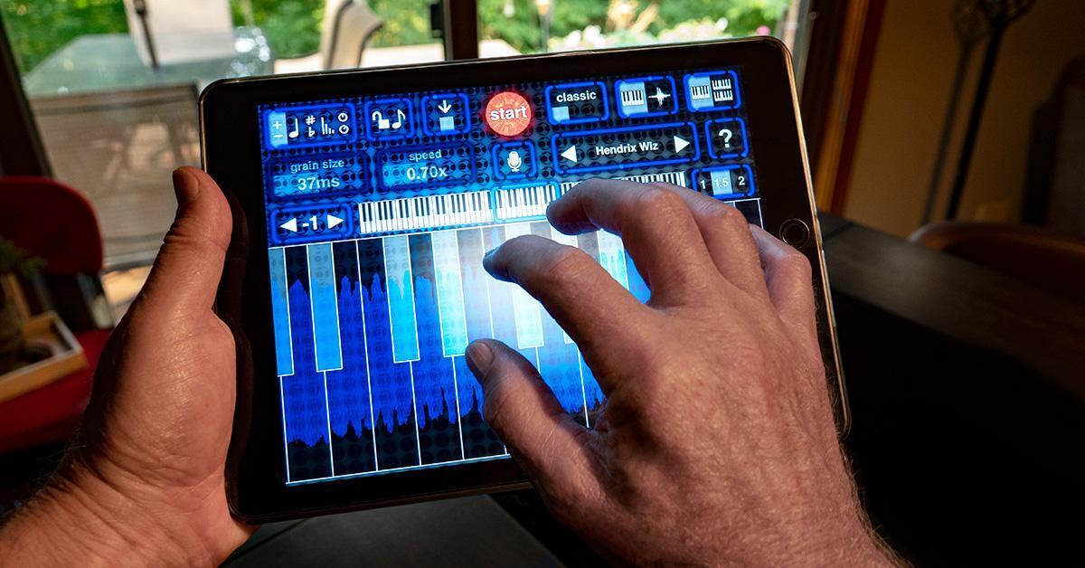 Accessories to Make Your iOS iPhone and iPad a Pro Instrument