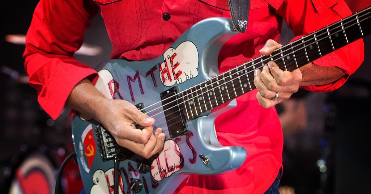 Most on sale iconic guitar