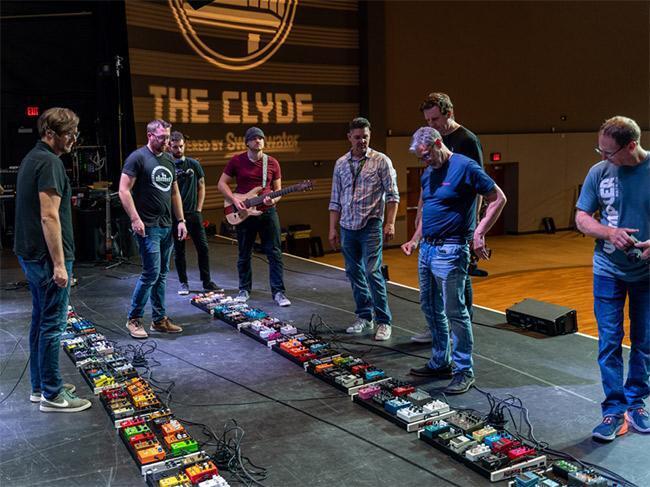 ÉVÉNEMENT - Découvrez le plus grand pedalboard au monde