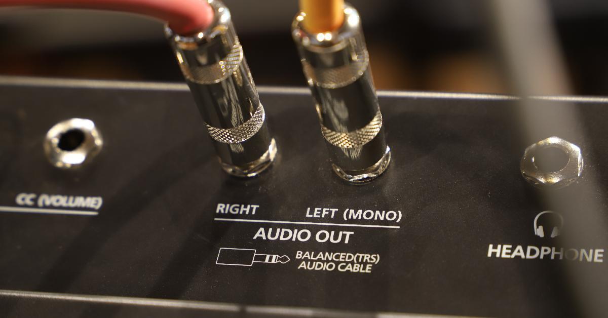 which is right and left on output cables which is right and left on output cables