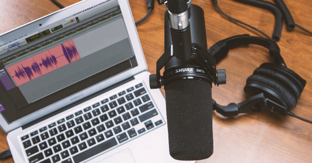 Best Podcast Microphones Featured Image