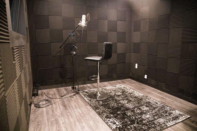 Sunbird-Studios-Technologies-Vocal-Booth