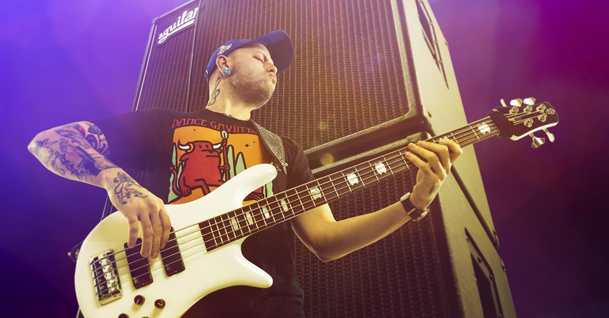 Does a bass guitar need a different amp discount