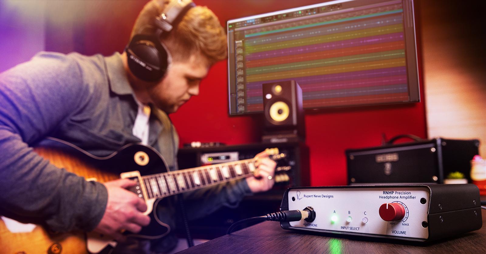 Guitar headphone online practice setup