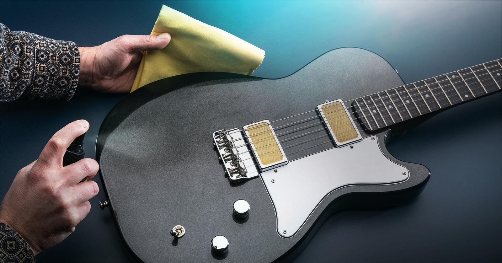 Ultimate Guide to Guitar for Small Hands: What You Need to Know - Guitar  Gear Finder