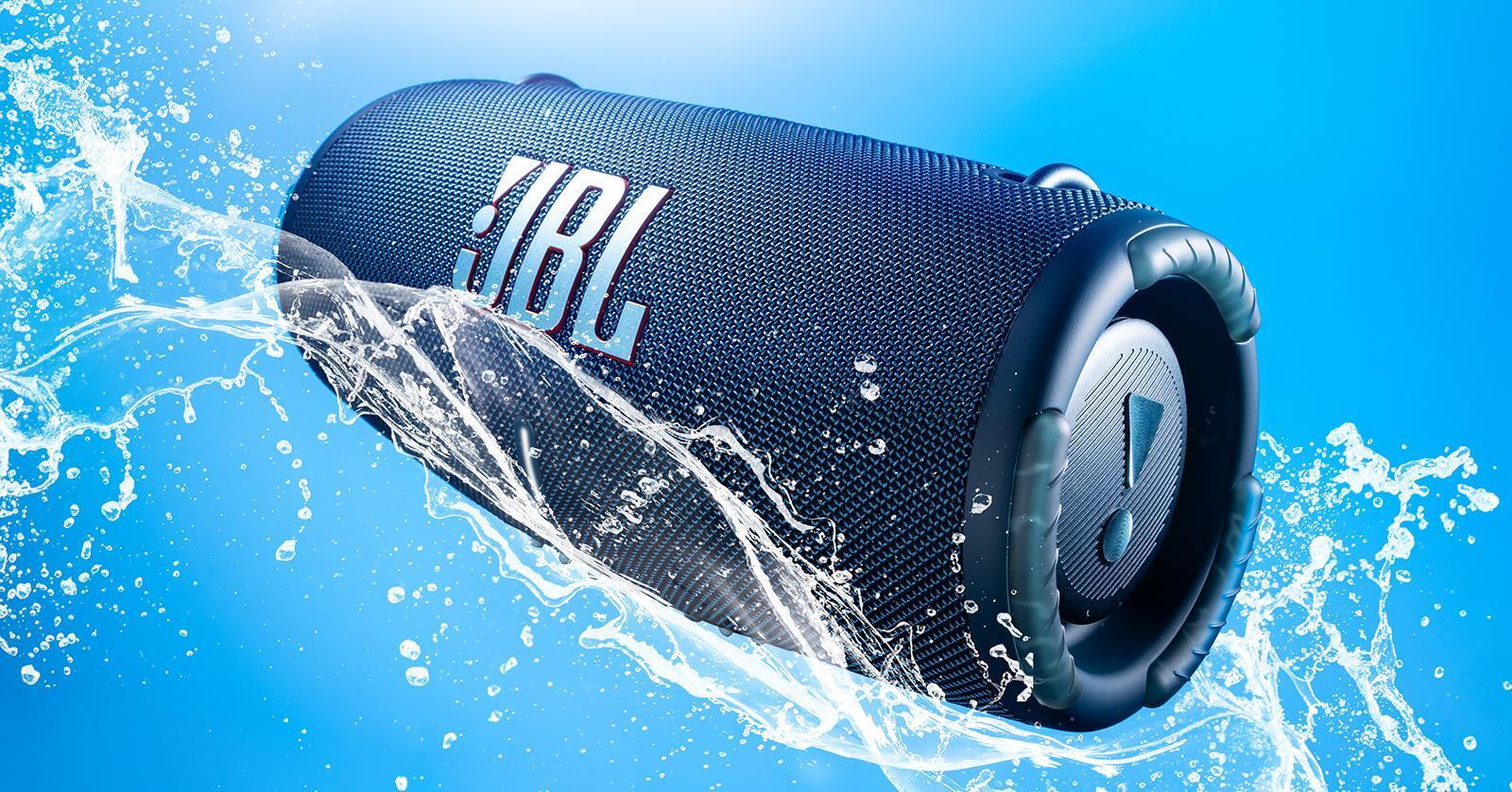 JBL Go 3 Portable Waterproof Wireless Bluetooth Speaker Bundle with Premium  Carry Case (Black)