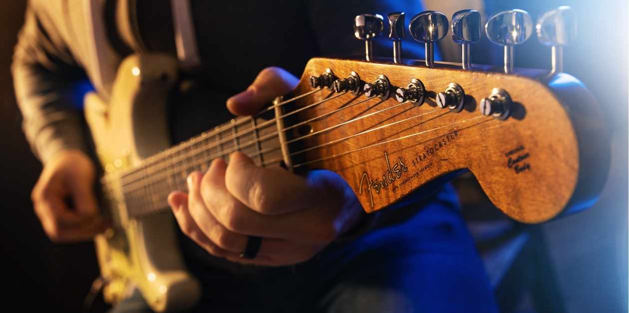 10 Reasons to Buy Your Fender Guitar from Sweetwater