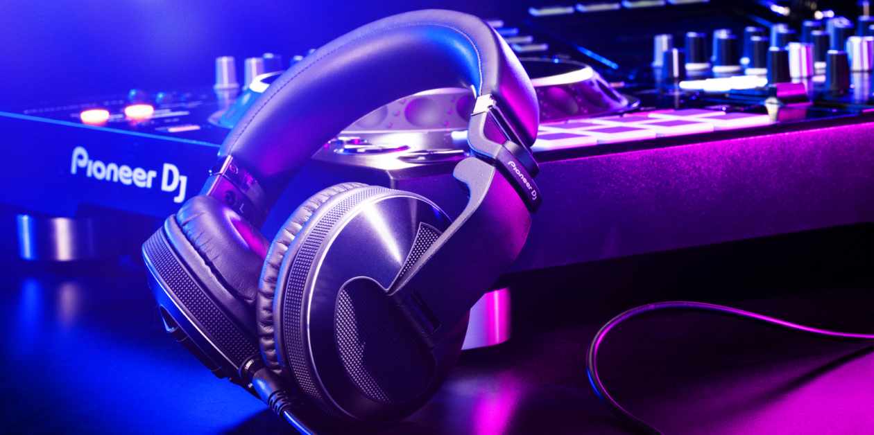 Best Closed-back Headphones for DJs in 2023