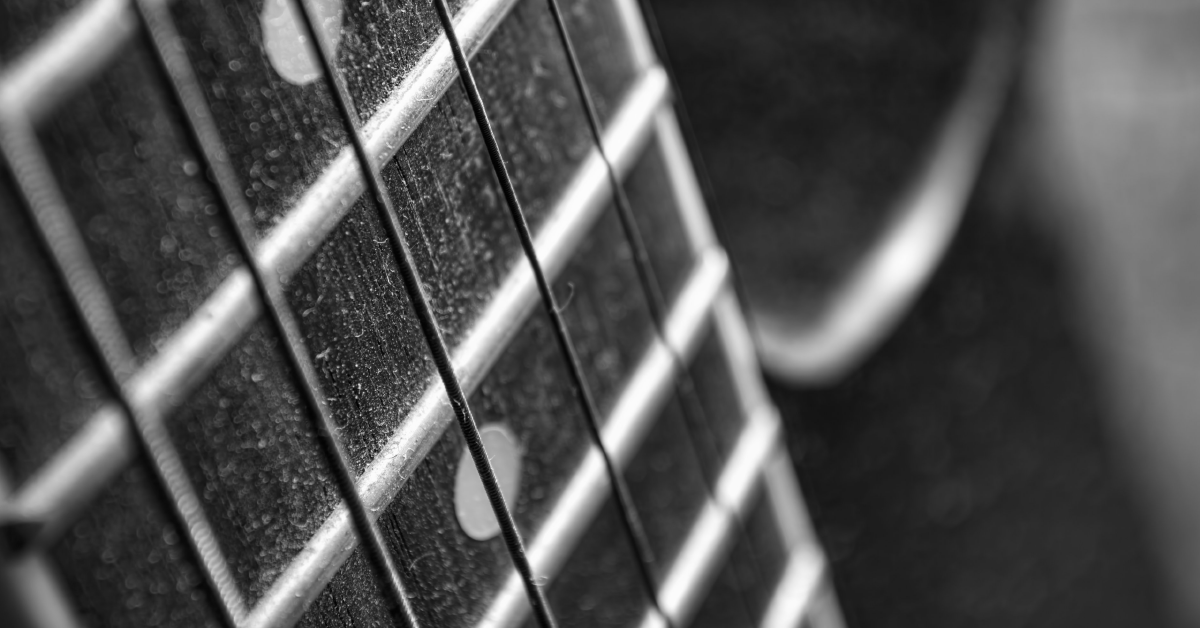 How to Clean Guitar Strings