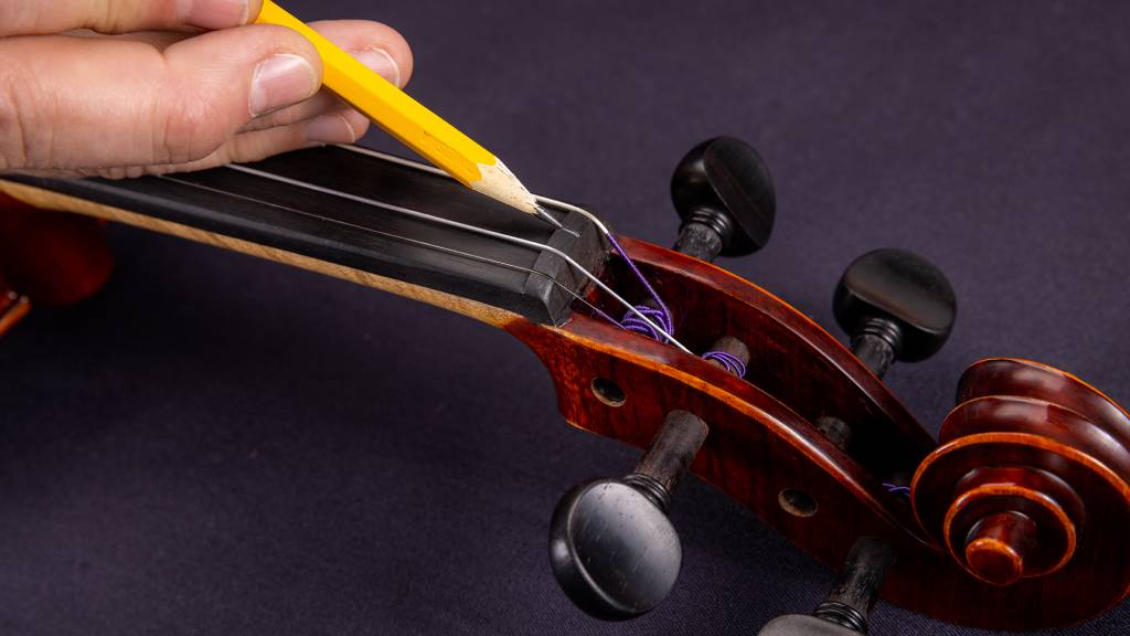 Violin and Viola Care and Maintenance Guide Sweetwater