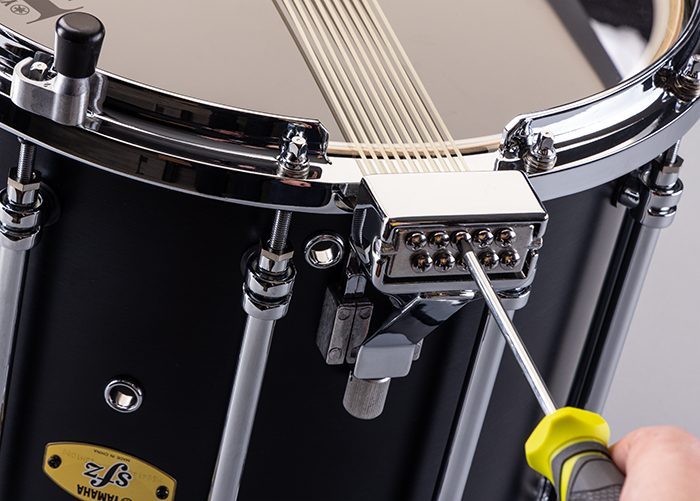 How to Tune a Marching Snare Drum Sweetwater