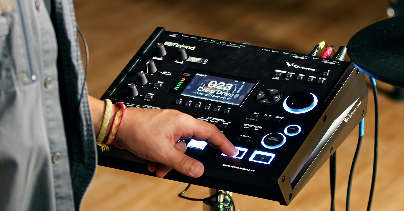 Roland V71 Kits and Samples | Sweetwater